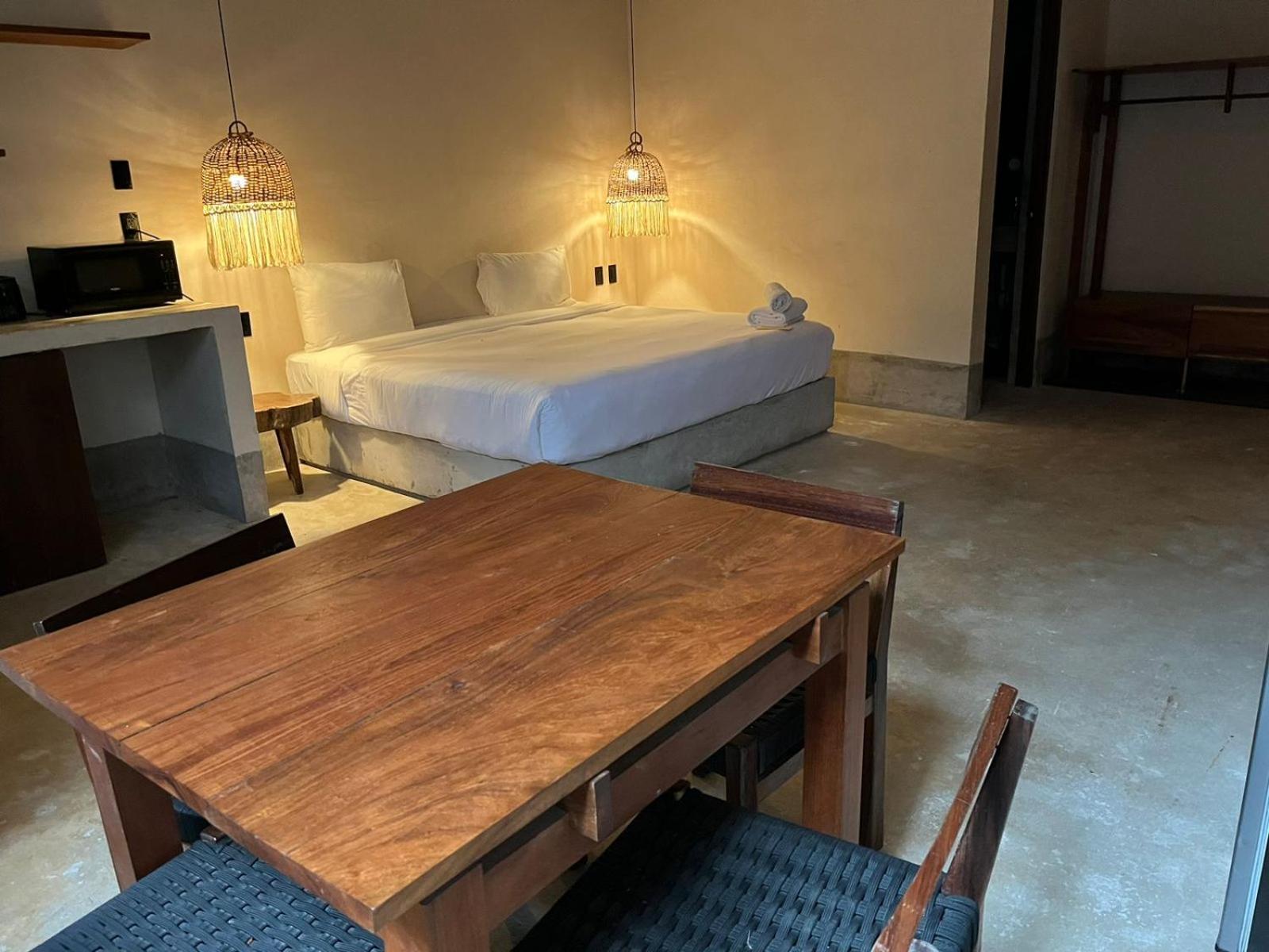 Cute And Cozy With Rooftop Pool Appartement *